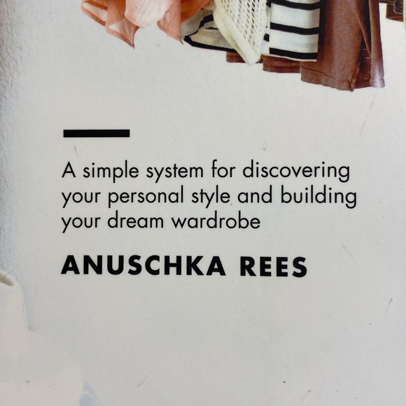 The Curated Closet: A Simple System for Discovering Your Personal Style - Picture 3 of 5